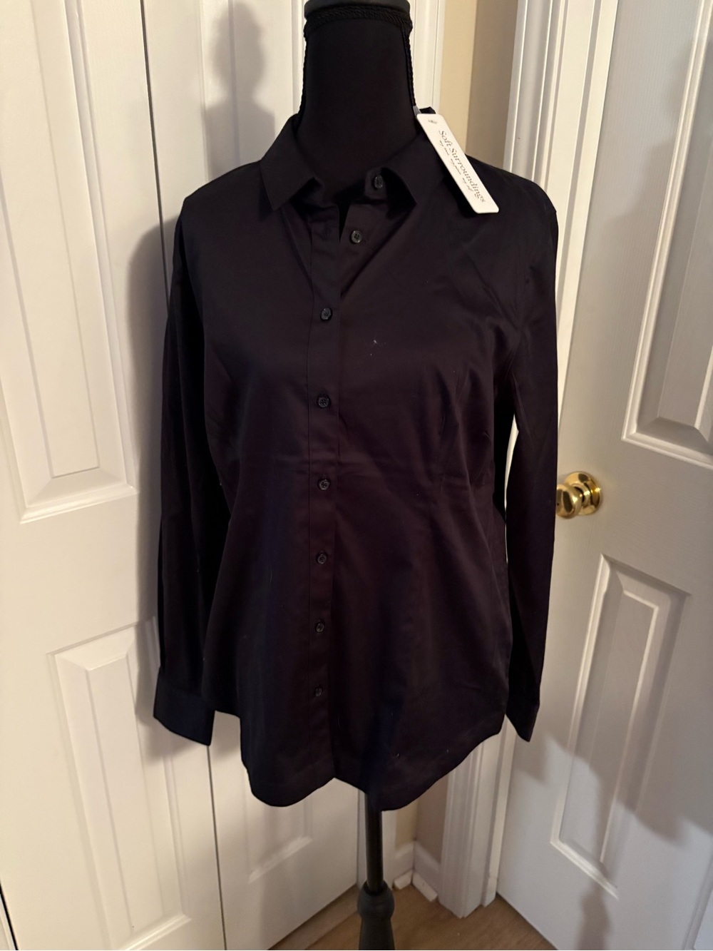 Soft Surroundings Black Button-Down Shirt